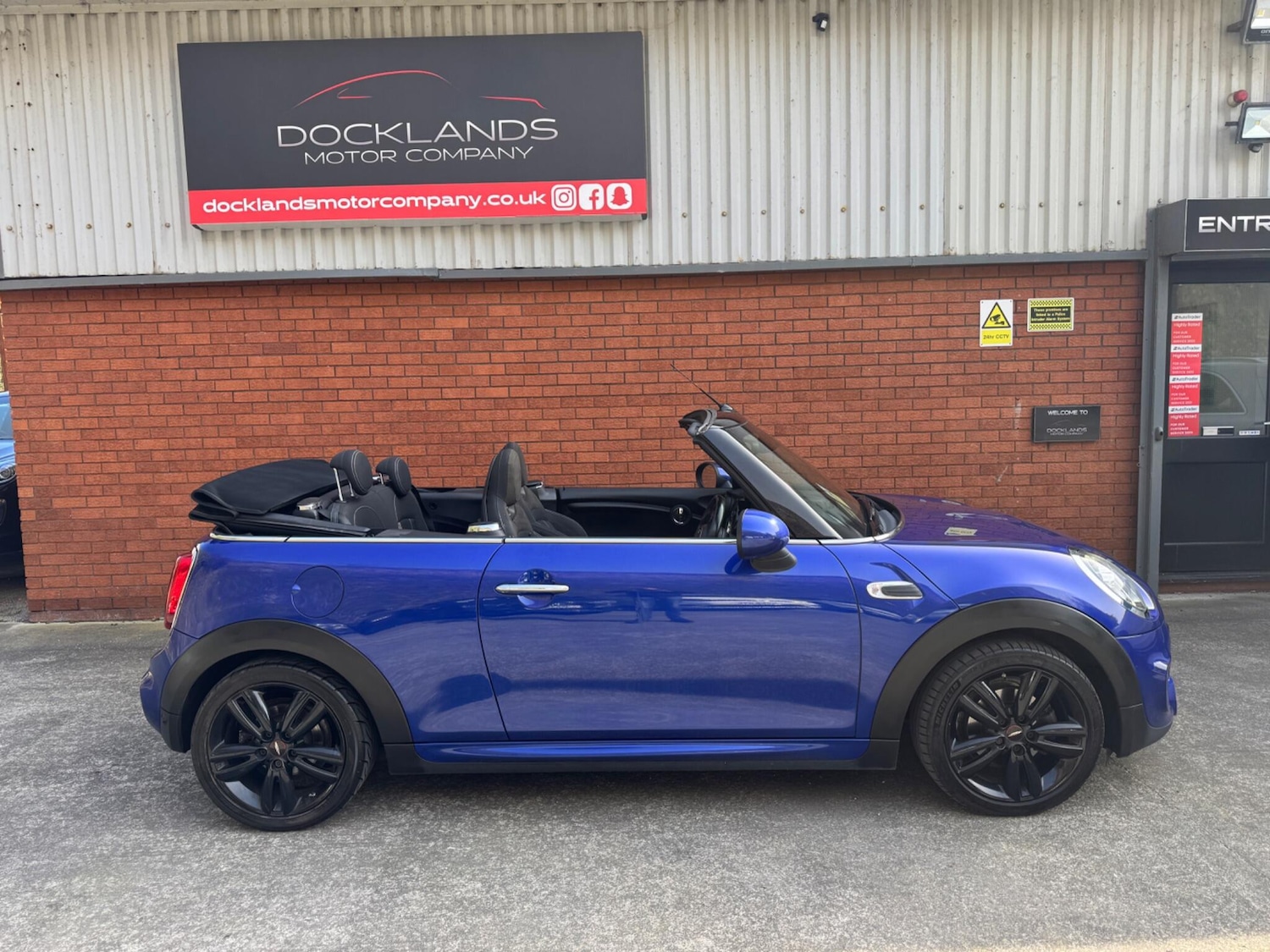 Used MINI Convertible 2019 for sale - 78116569: Photo 6
