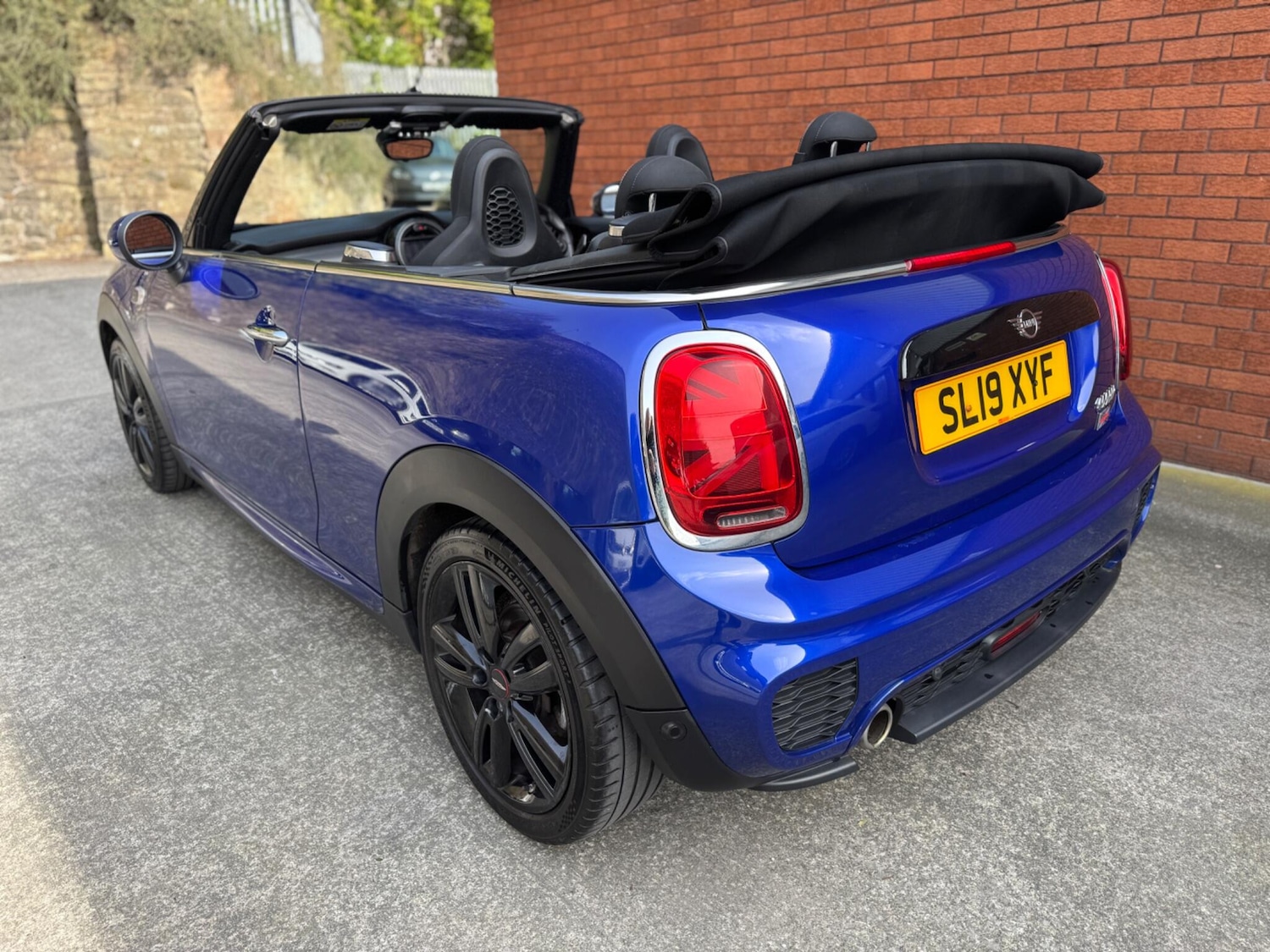 Used MINI Convertible 2019 for sale - 78116569: Photo 8