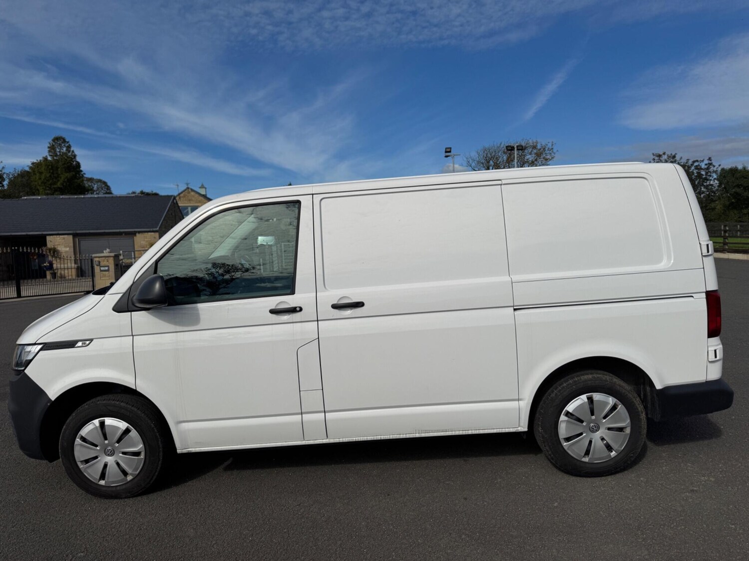 Used Volkswagen Transporter 2024 for sale - 78071772: Photo 5