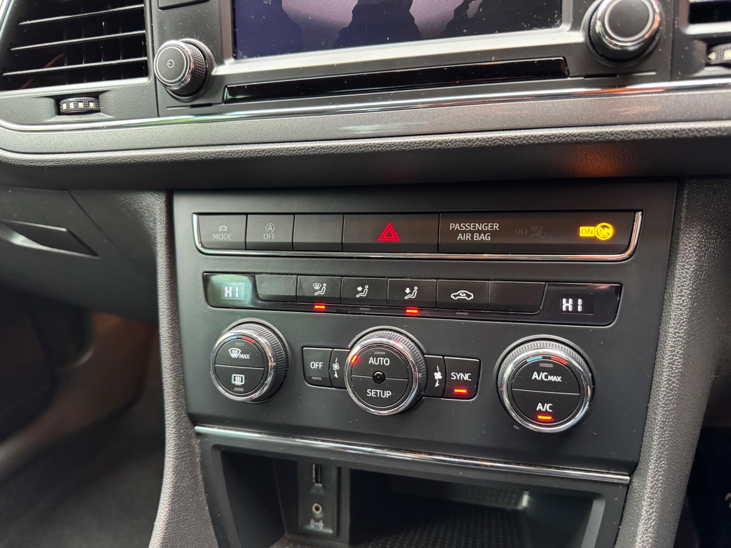 Used SEAT Leon for sale - 76996398: Photo 23