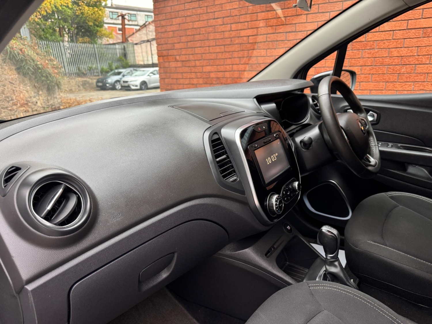 Used Renault Captur 2018 for sale - 76994255: Photo 19