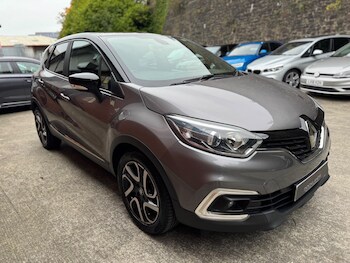Used Renault Captur 2018 for sale - 76994255: Photo