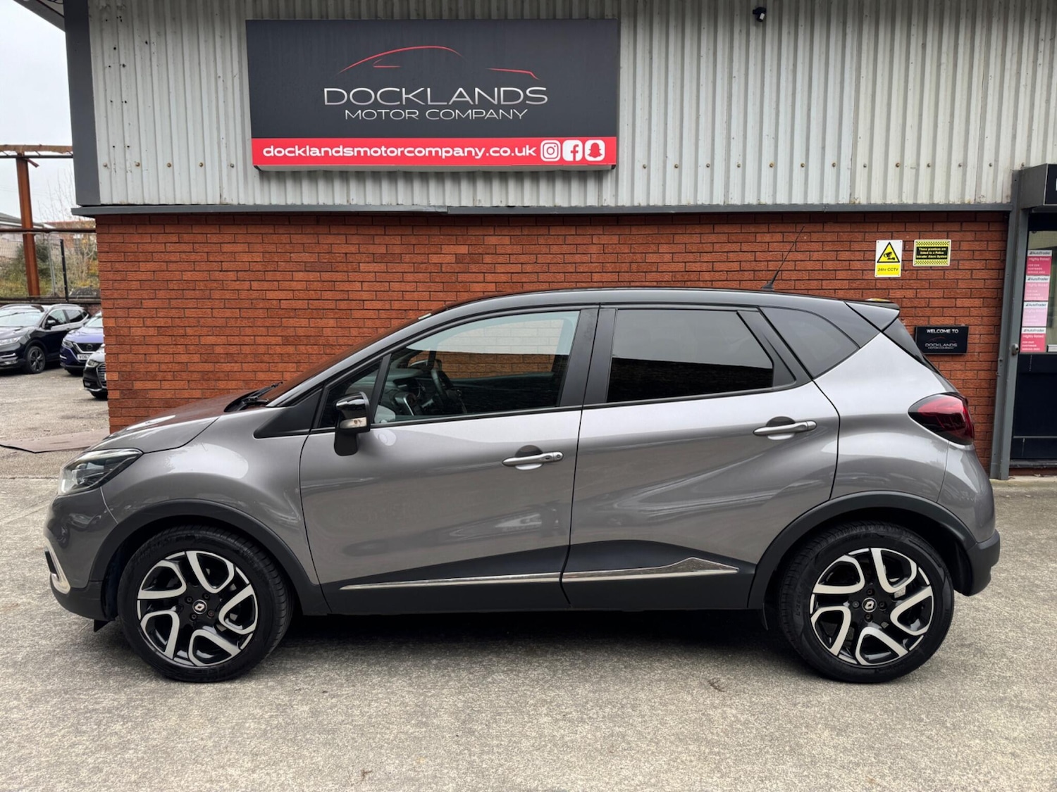 Used Renault Captur 2018 for sale - 76994255: Photo 5