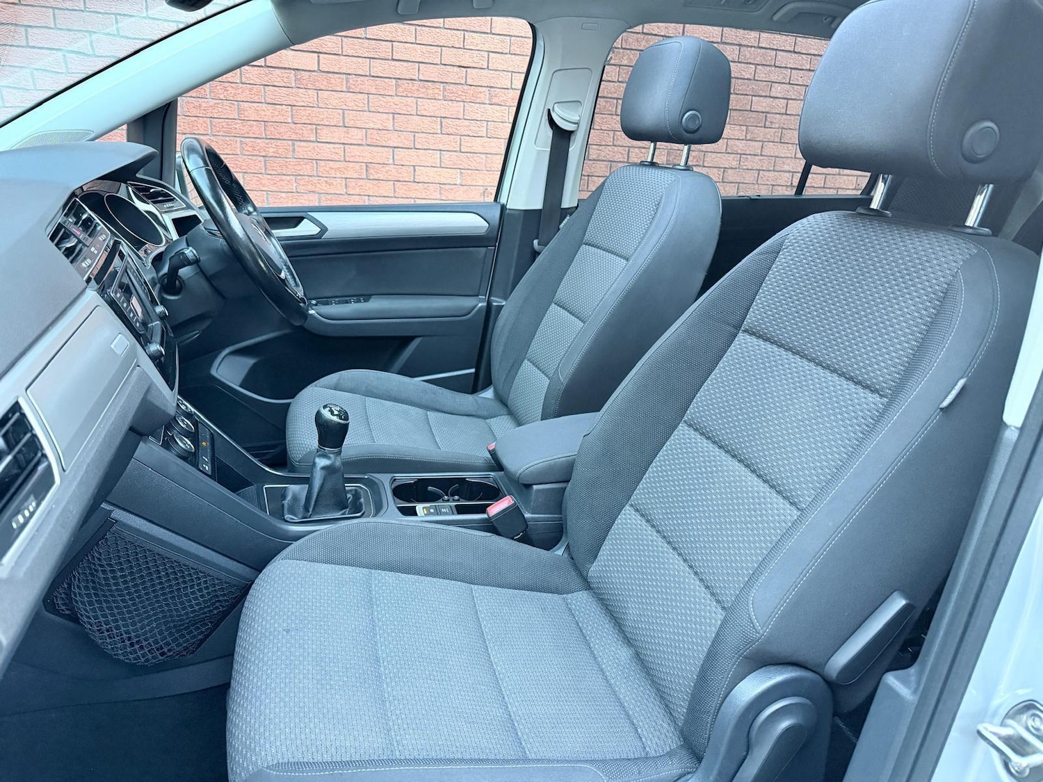 Used Volkswagen Touran for sale - 76995224: Photo 18