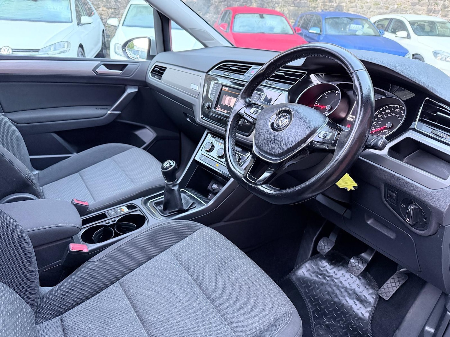 Used Volkswagen Touran for sale - 76995224: Photo 19