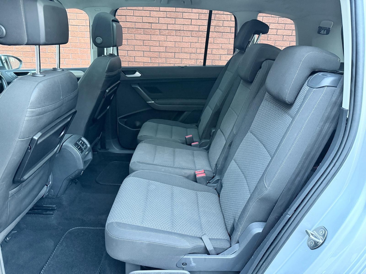 Used Volkswagen Touran for sale - 76995224: Photo 20