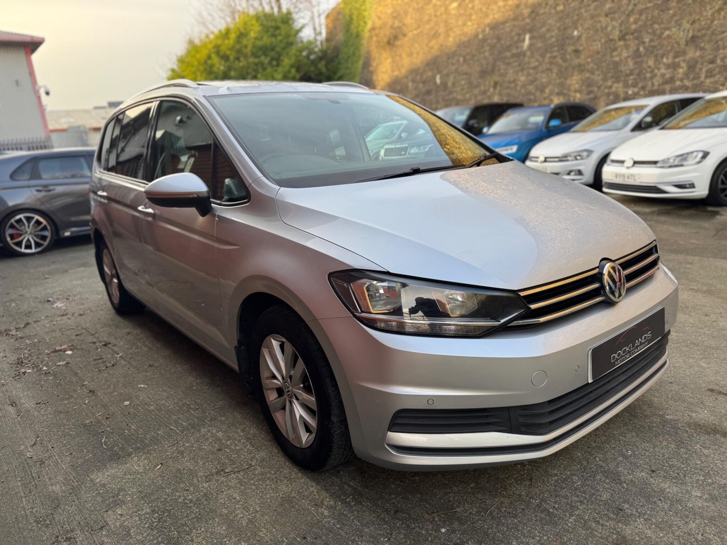 Used Volkswagen Touran for sale - 76995224: Photo 4