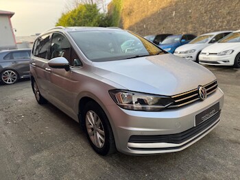 Used Volkswagen Touran 2016 for sale - 76995224: Photo