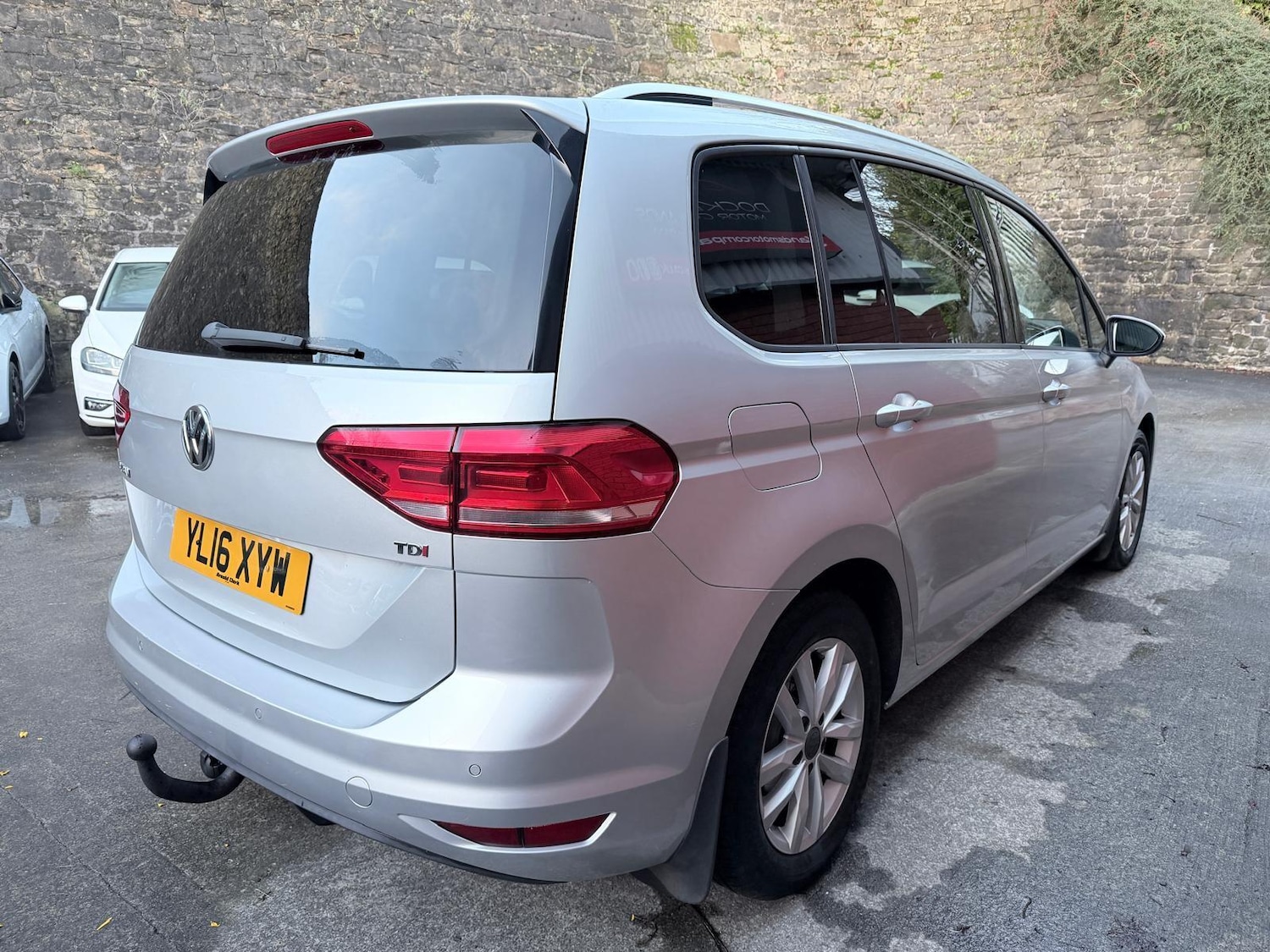 Used Volkswagen Touran for sale - 76995224: Photo 8