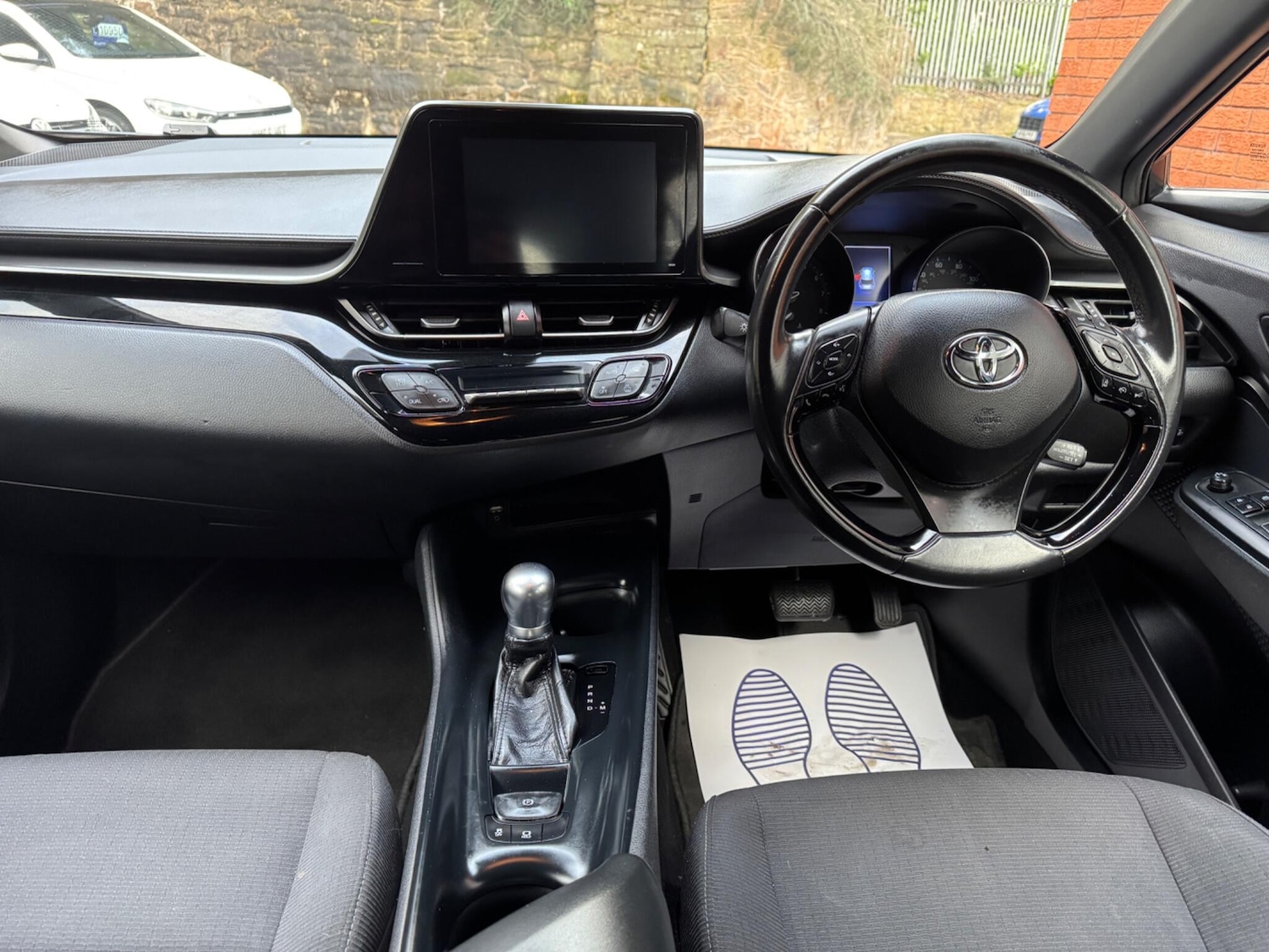 Used Toyota C-HR 2017 for sale - 77696154: Photo 18