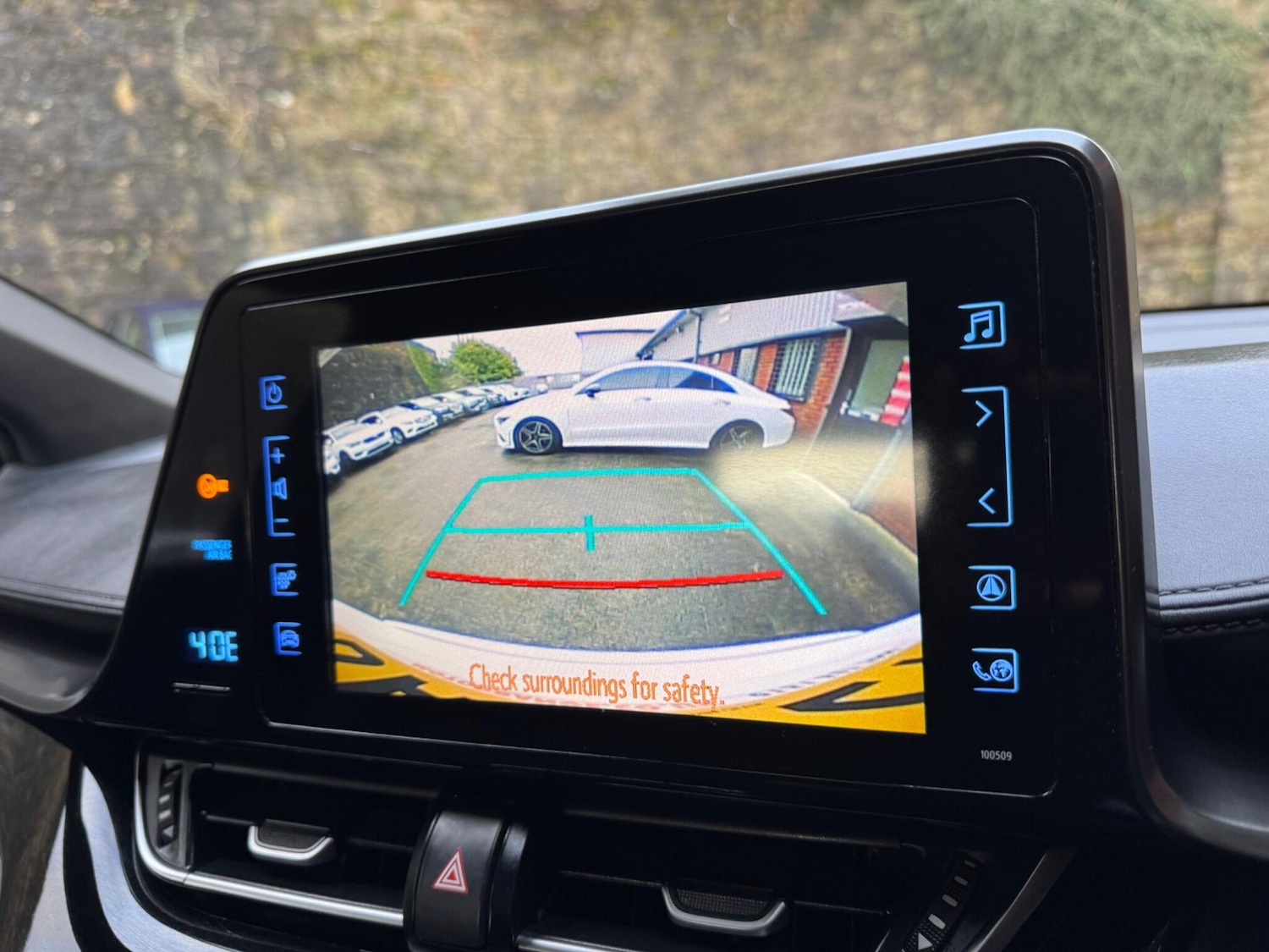 Used Toyota C-HR 2017 for sale - 77696154: Photo 24