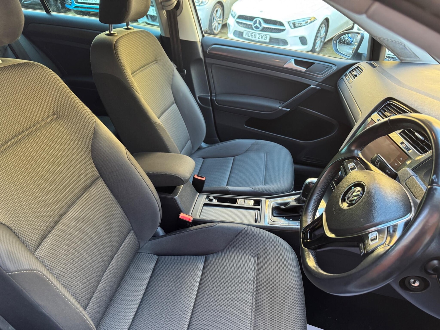 Used Volkswagen Golf 2019 for sale - 76992800: Photo 10