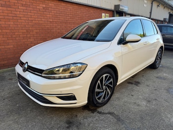 Used Volkswagen Golf 2019 for sale - 76992800: Photo