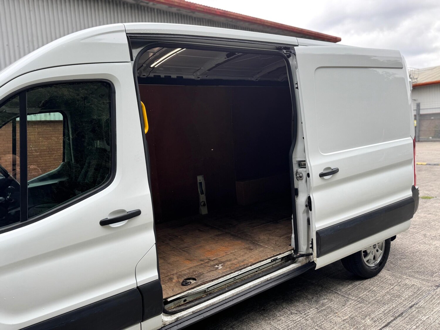 Used Ford Transit 2022 for sale - 76988579: Photo 11