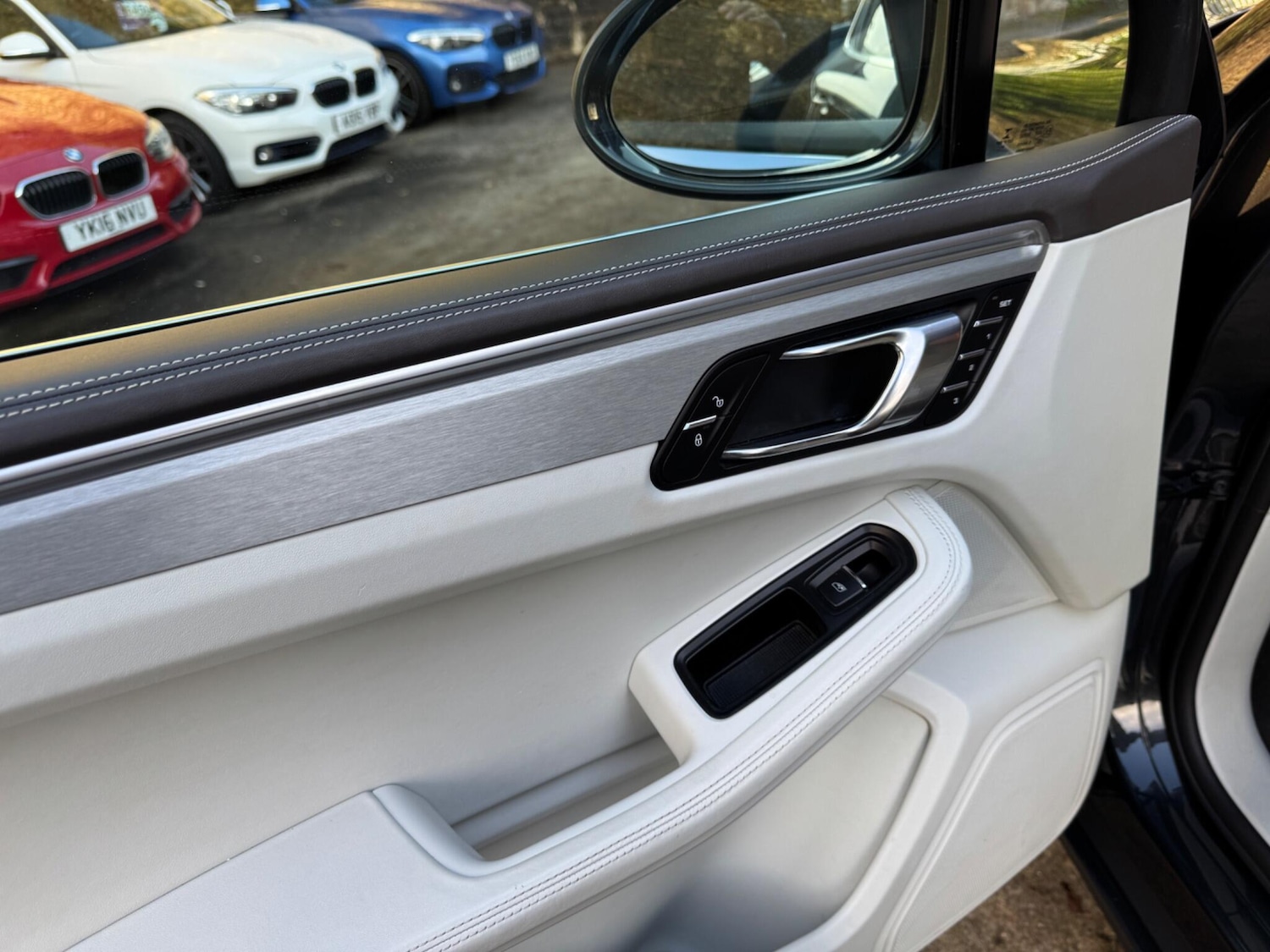 Used Porsche Macan 2016 for sale - 76994484: Photo 21