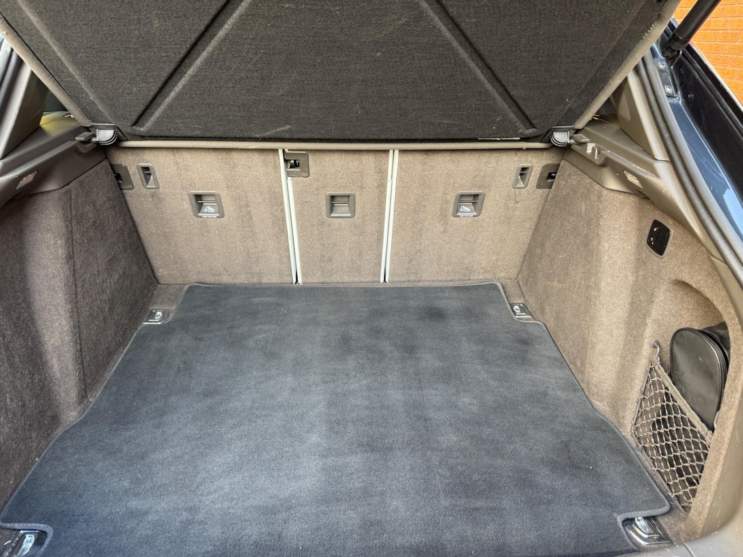 Used Porsche Macan 2016 for sale - 76994484: Photo 40