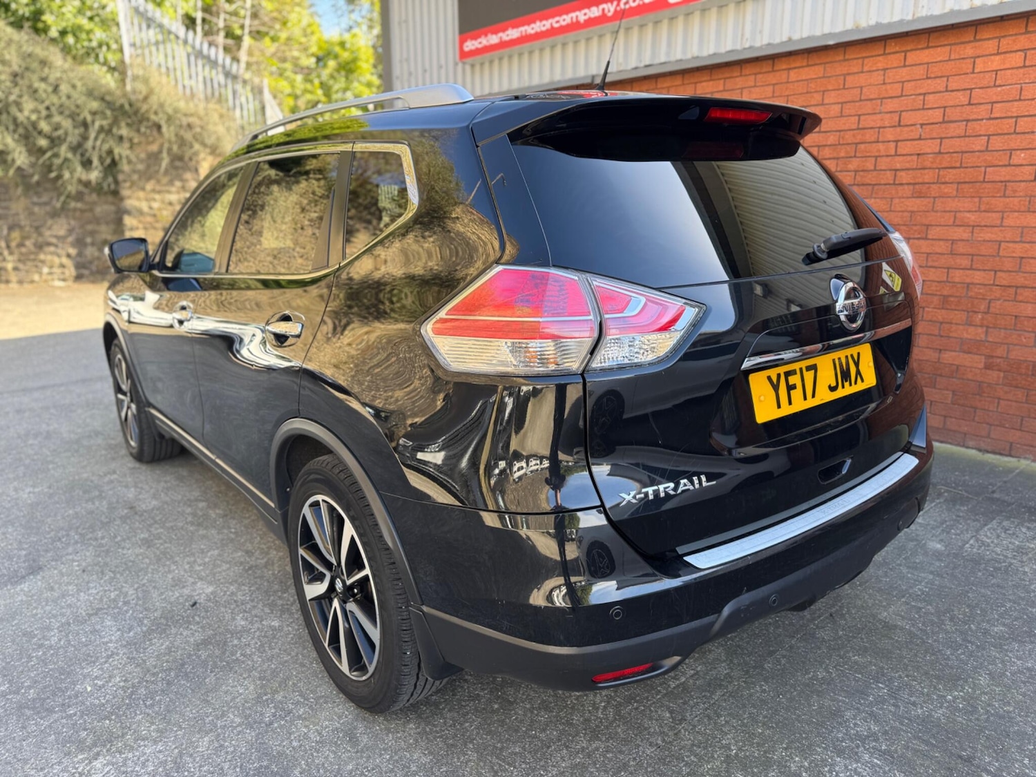 Used Nissan X-Trail for sale - 77925089: Photo 8