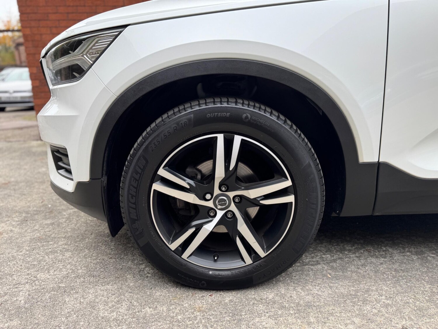 Used Volvo XC40 for sale - 76995980: Photo 13