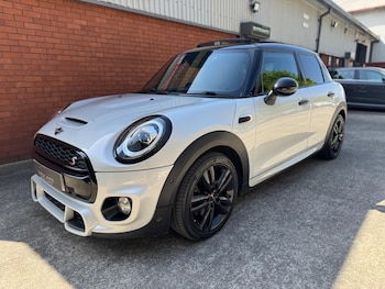 Used MINI Hatch 2019 for sale - 78705382: Photo