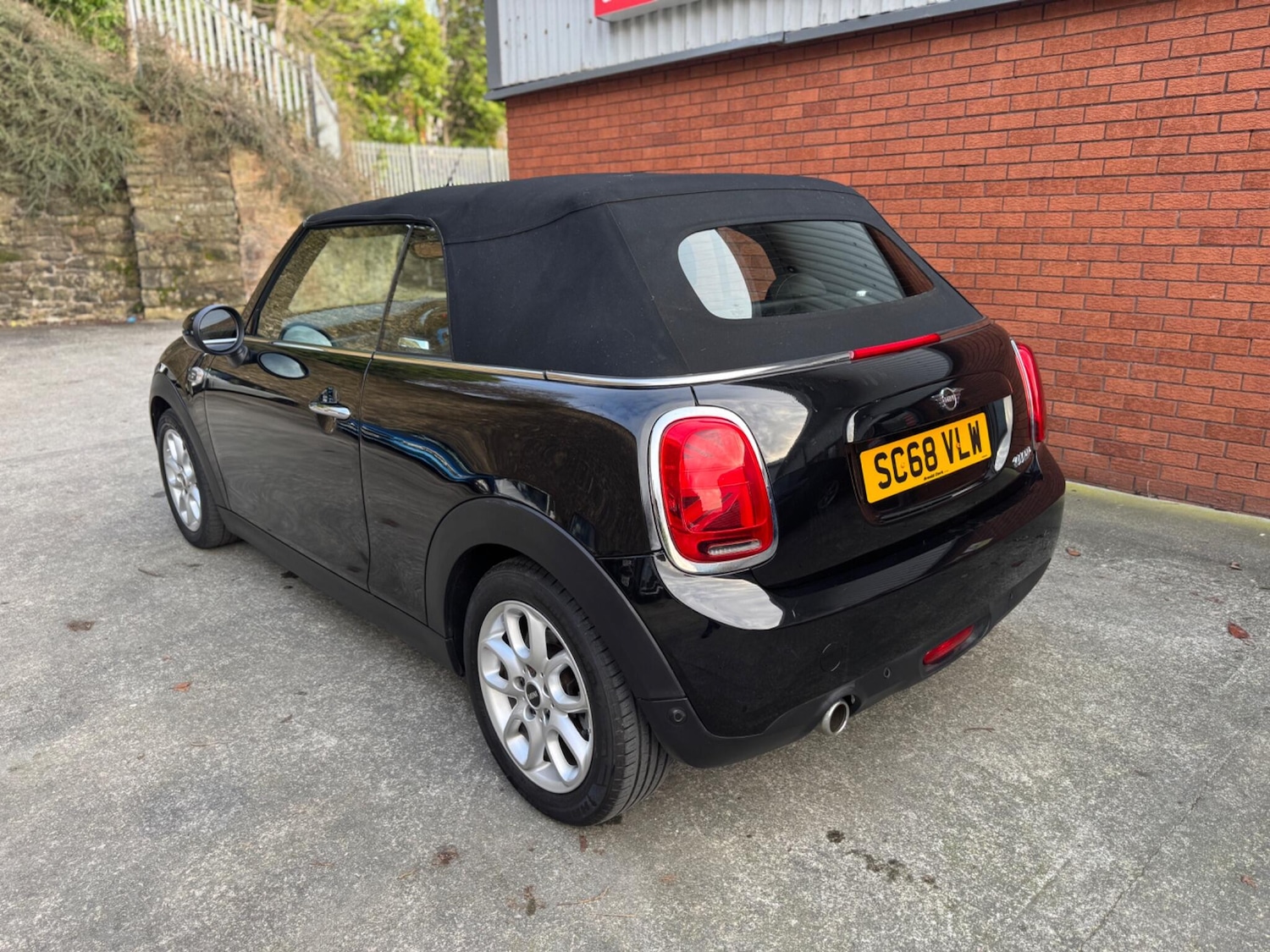 Used MINI Convertible 2018 for sale - 77358773: Photo 11