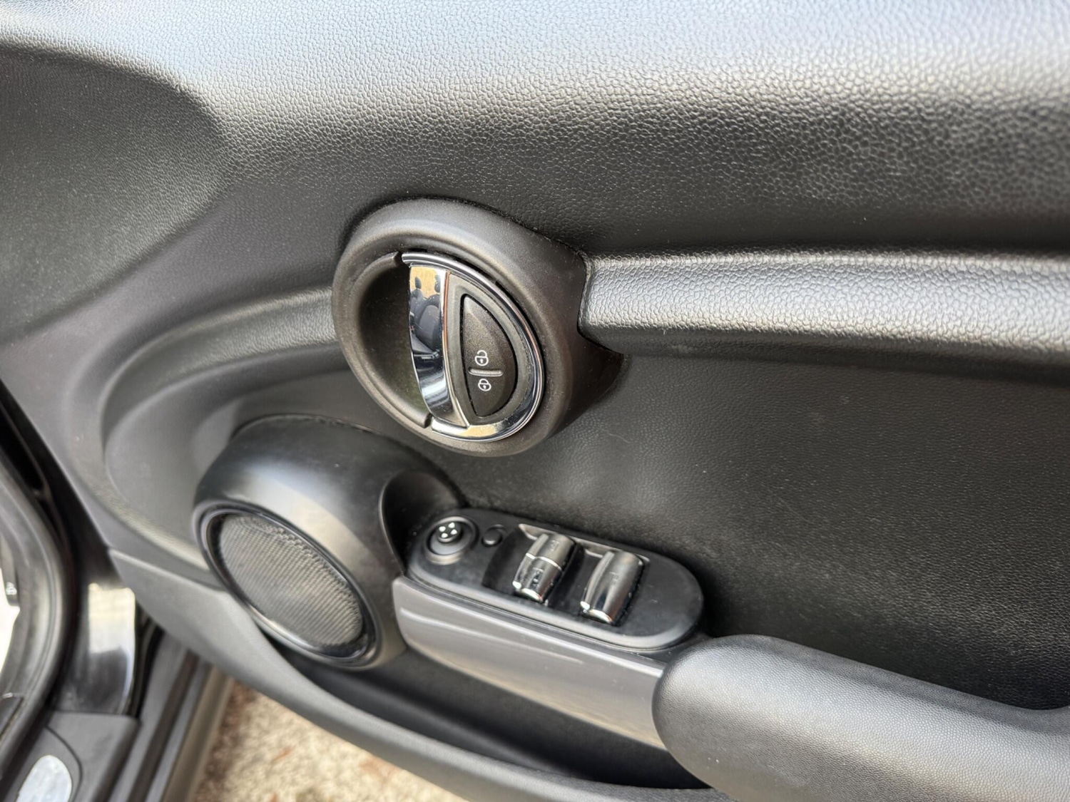 Used MINI Convertible 2018 for sale - 77358773: Photo 14