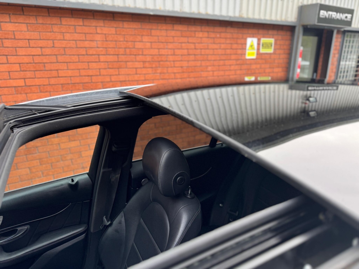 Used Mercedes-Benz GLC 2017 for sale - 77538370: Photo 10