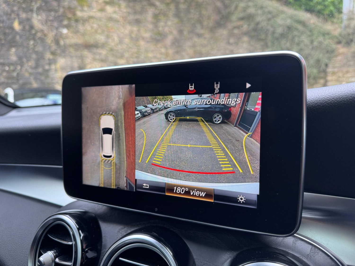 Used Mercedes-Benz GLC 2017 for sale - 77538370: Photo 31