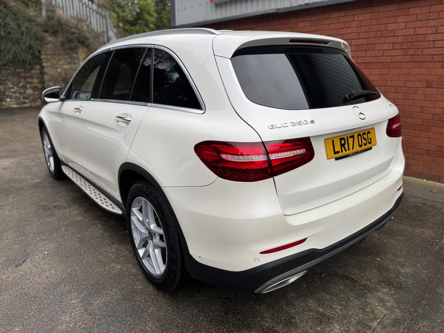 Used Mercedes-Benz GLC 2017 for sale - 77538370: Photo 6