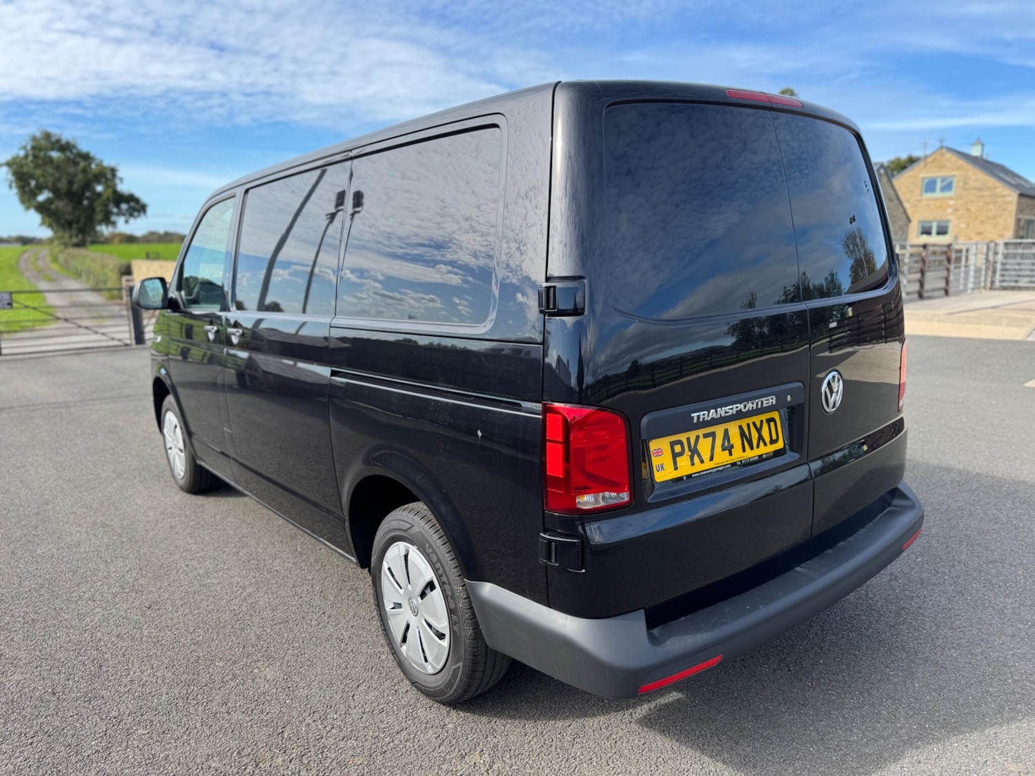 Used Volkswagen Transporter 2024 for sale - 76992816: Photo 10