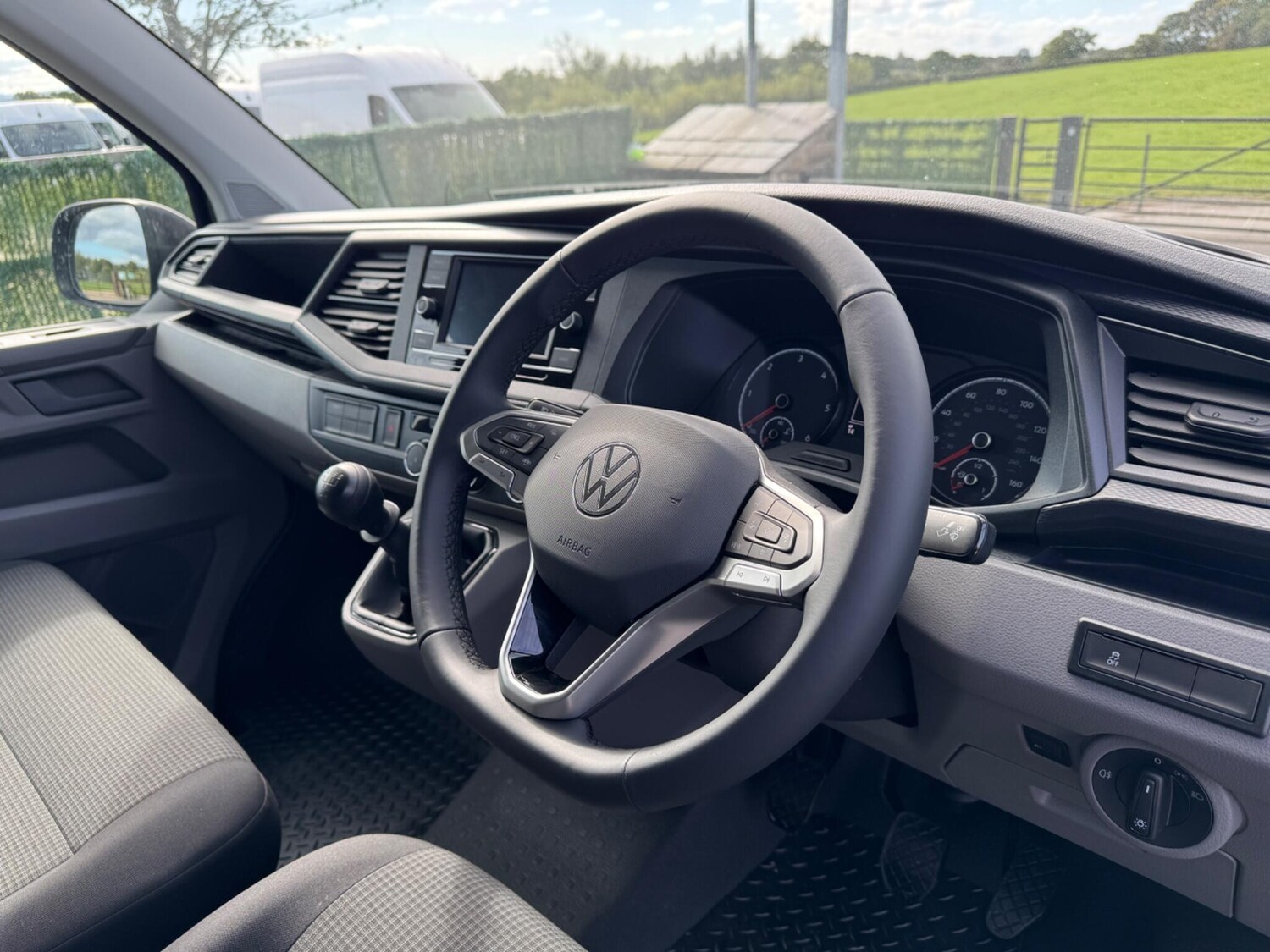 Used Volkswagen Transporter 2024 for sale - 76992816: Photo 18