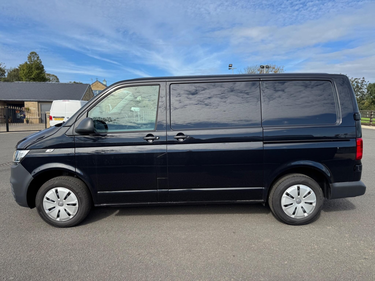 Used Volkswagen Transporter 2024 for sale - 76992816: Photo 5