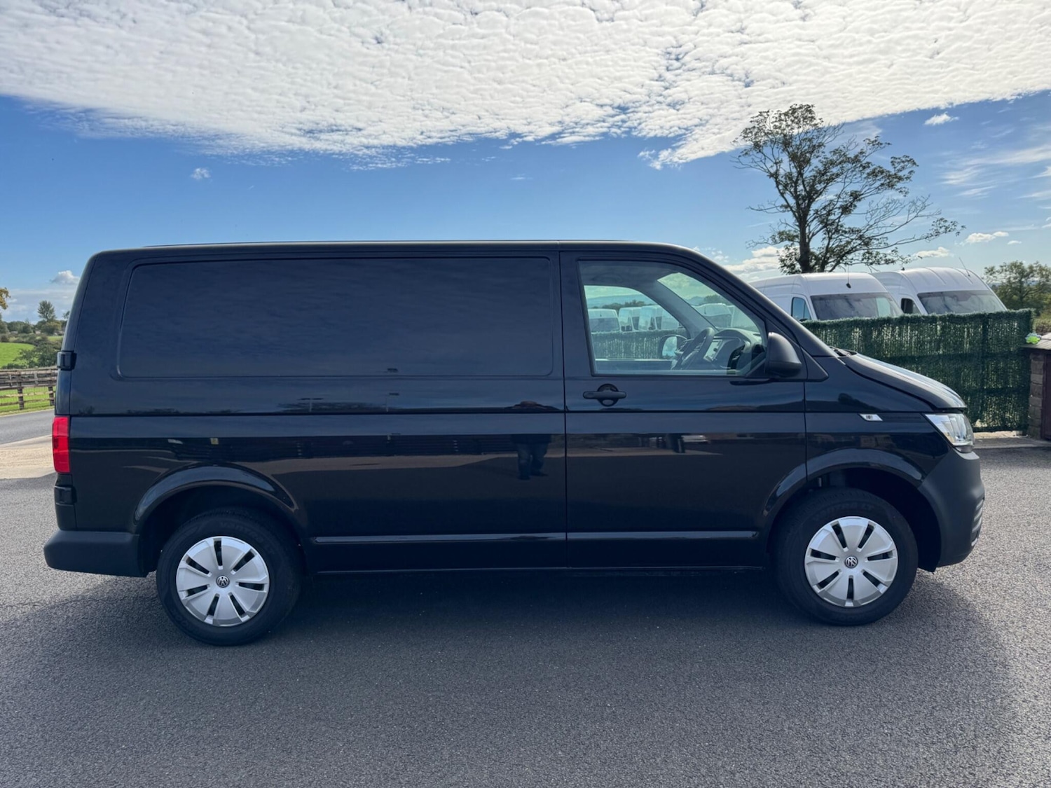 Used Volkswagen Transporter 2024 for sale - 76992816: Photo 6