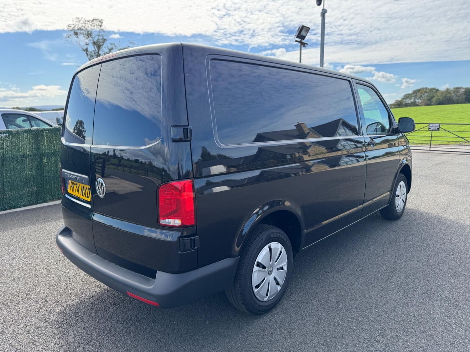 Used Volkswagen Transporter 2024 for sale - 76992816: Photo 8