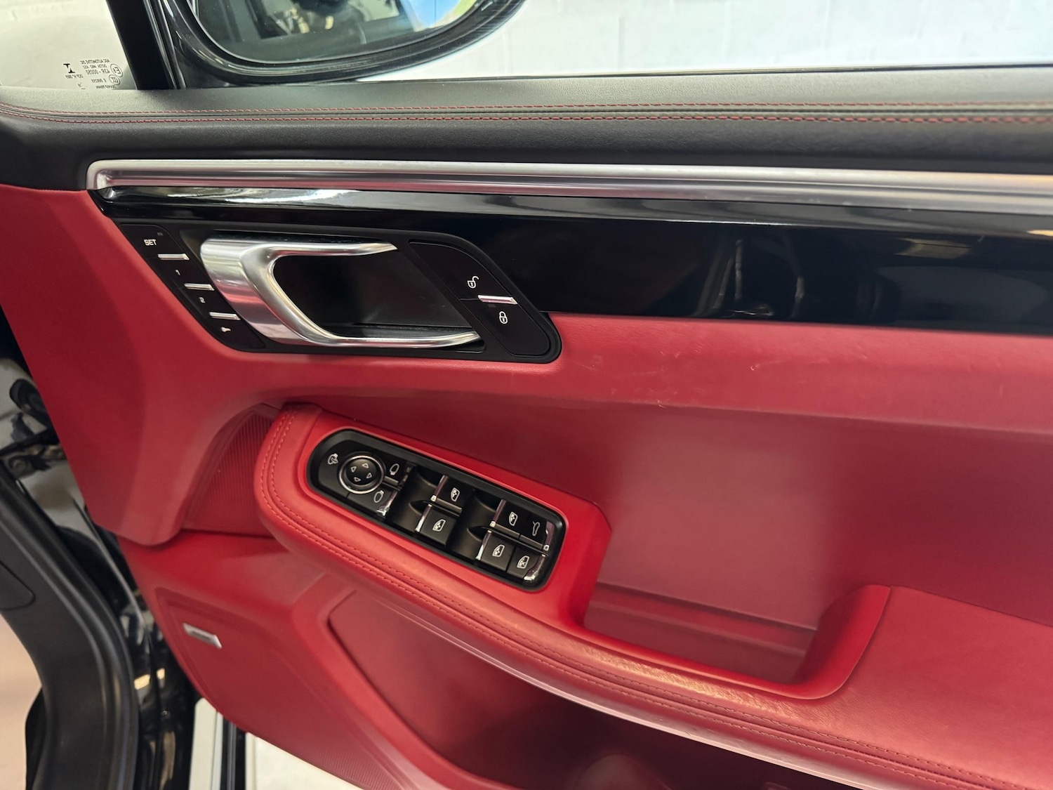 Used Porsche Macan 2015 for sale - 77017080: Photo 22