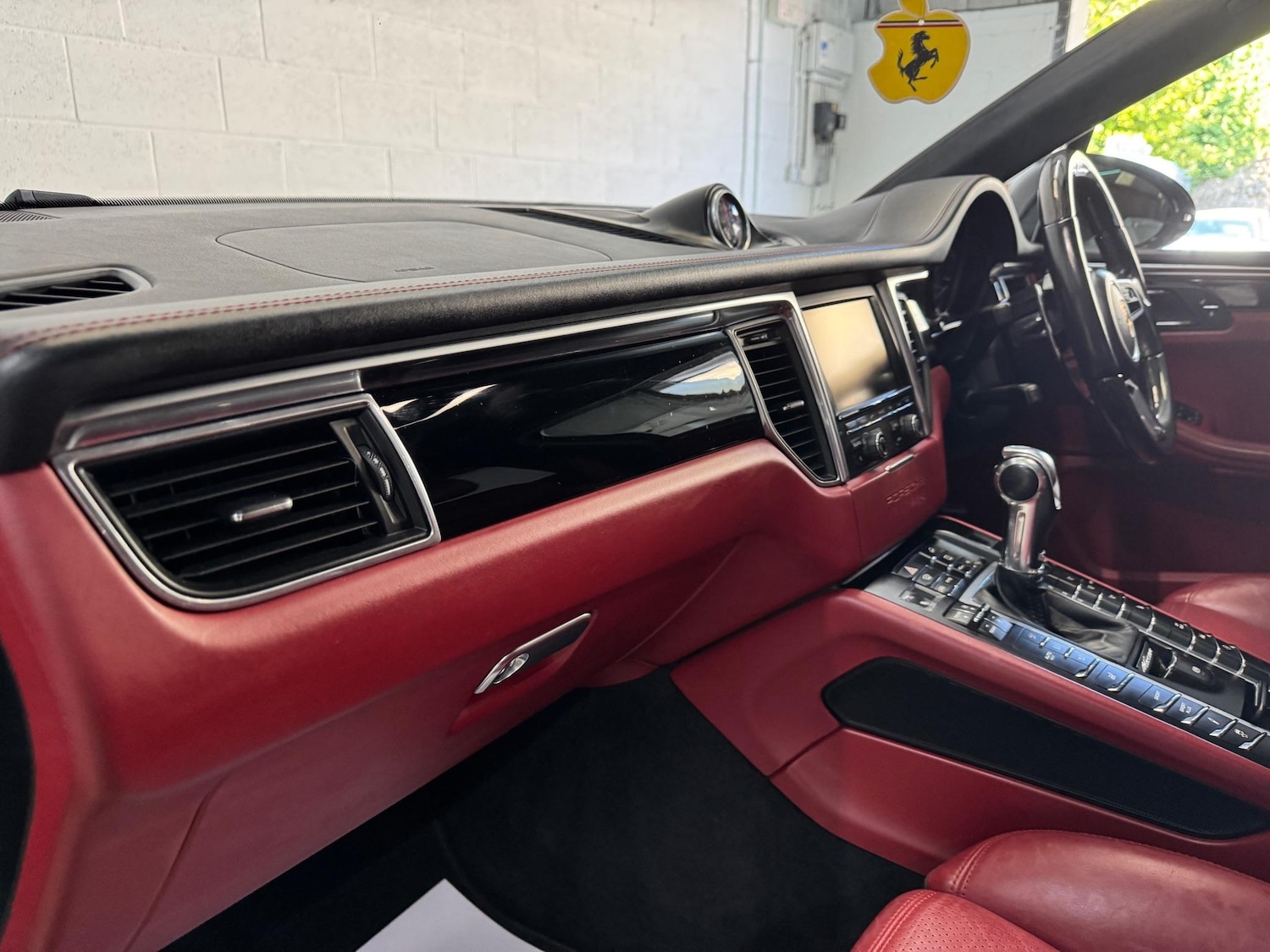 Used Porsche Macan 2015 for sale - 77017080: Photo 30