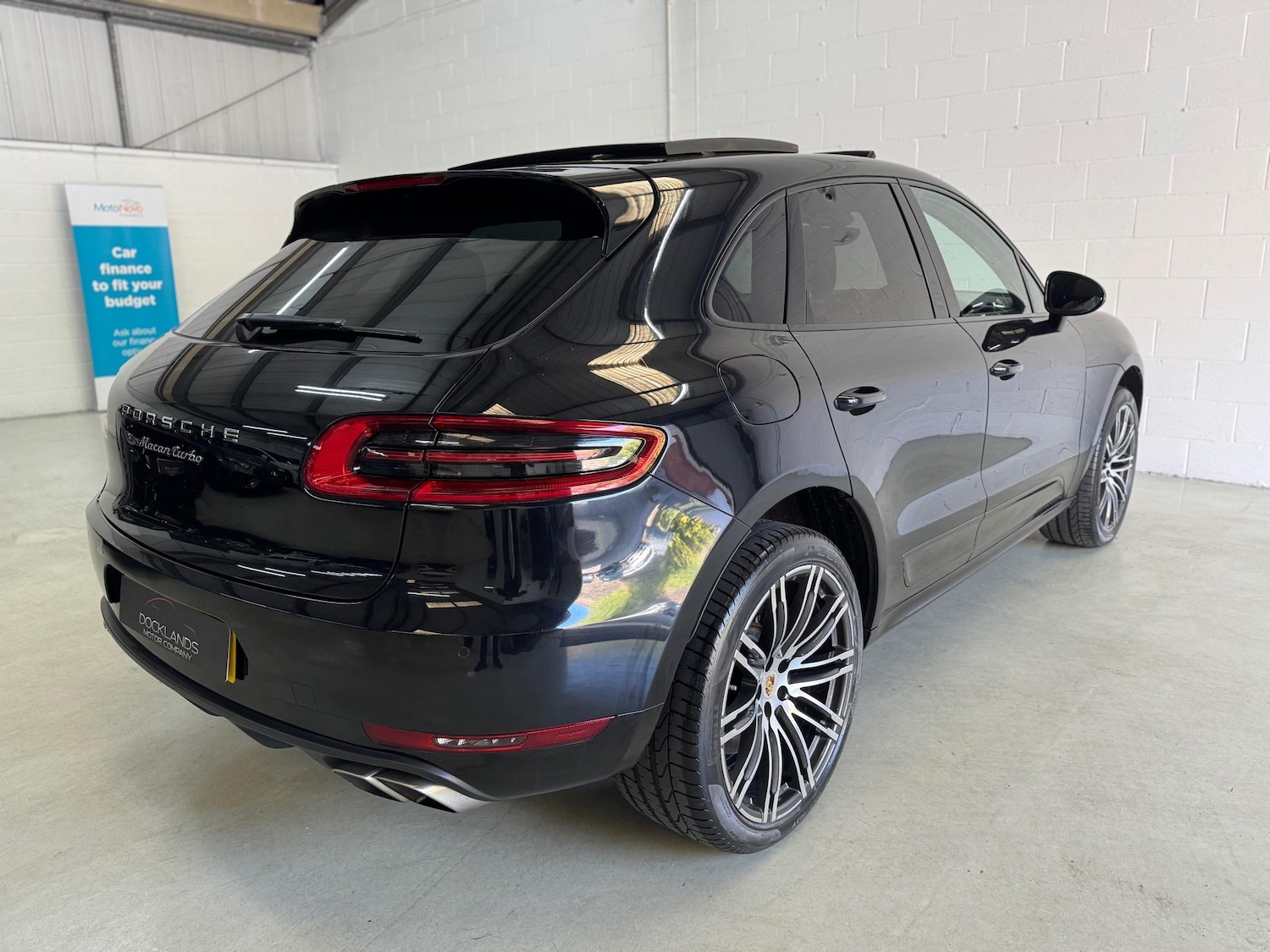 Used Porsche Macan 2015 for sale - 77017080: Photo 9