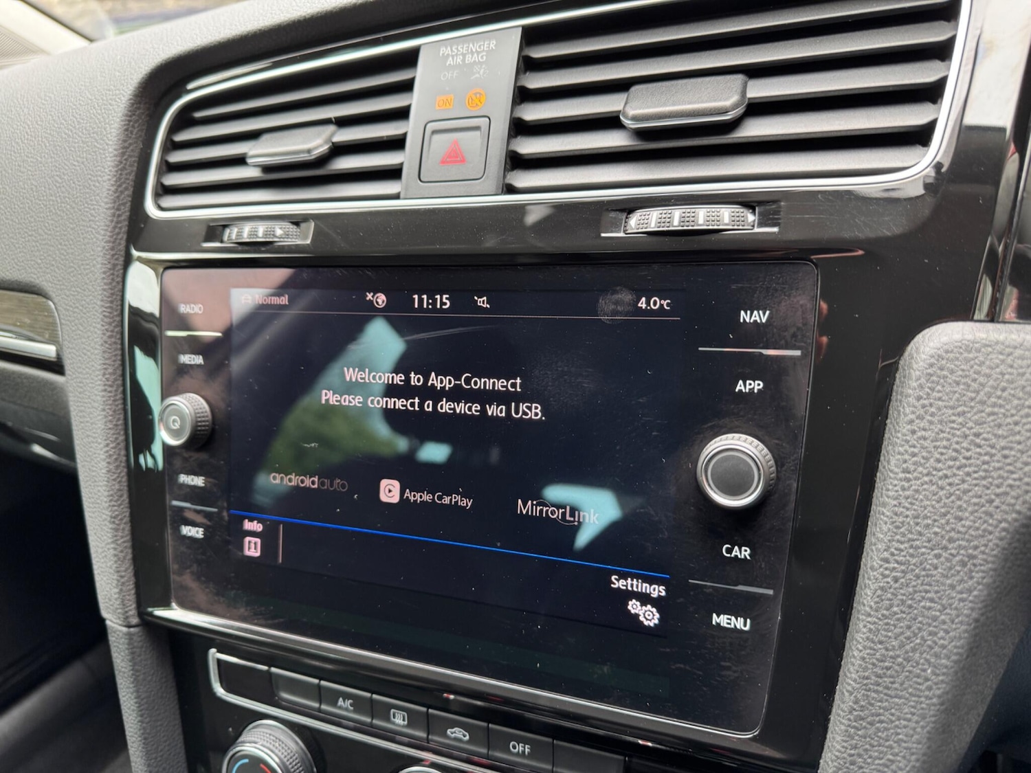 Used Volkswagen Golf 2018 for sale - 77598041: Photo 24