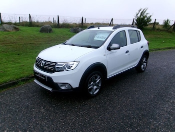 Used Dacia Sandero Stepway 2019 for sale - 79422105: Photo