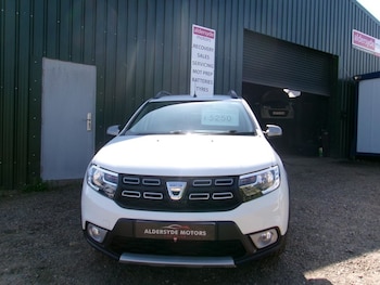 Used Dacia Sandero Stepway 2017 for sale - 79506814: Photo