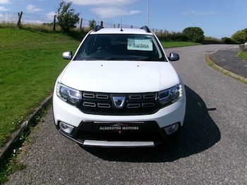 Used Dacia Sandero Stepway 2017 for sale - 79506814: Photo