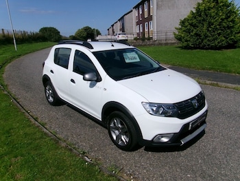 Used Dacia Sandero Stepway 2017 for sale - 79506814: Photo