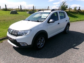 Used Dacia Sandero Stepway 2017 for sale - 79506814: Photo
