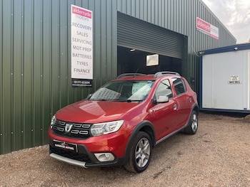 Used Dacia Sandero Stepway 2017 for sale - 76080802: Photo