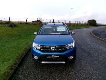 Used Dacia Sandero Stepway 2017 for sale - 77276030: Photo