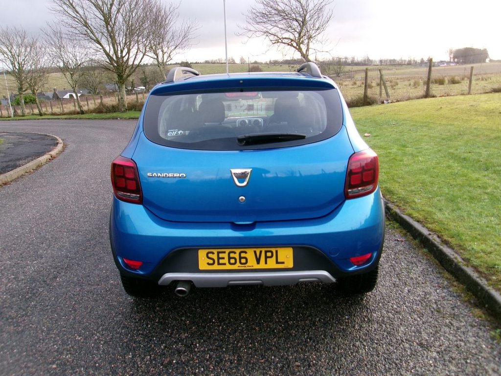 Used Dacia Sandero Stepway 2017 for sale - 77276030: Photo 5