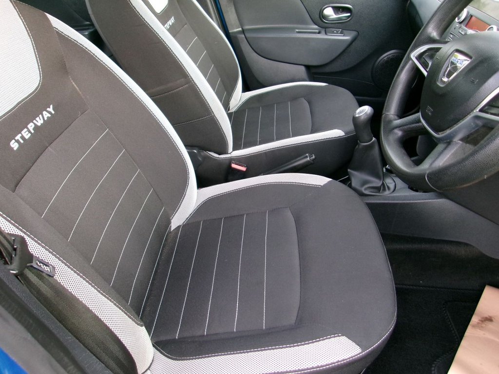 Used Dacia Sandero Stepway 2017 for sale - 77276030: Photo 8