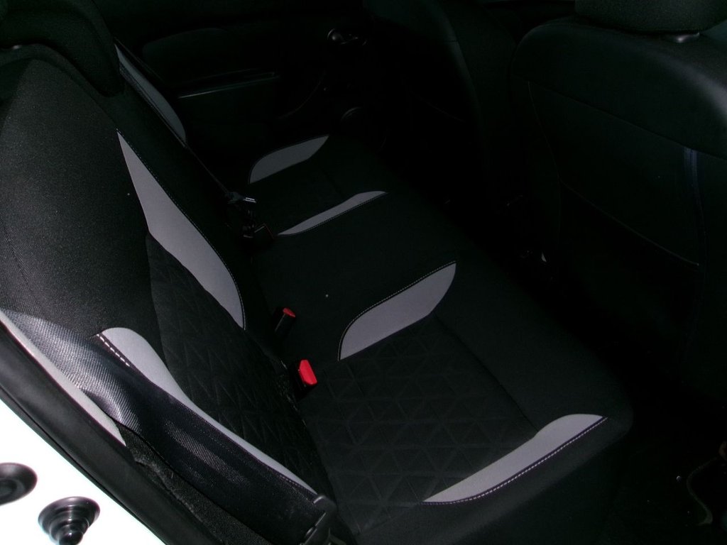 Used Dacia Sandero Stepway 2014 for sale - 76604920: Photo 6