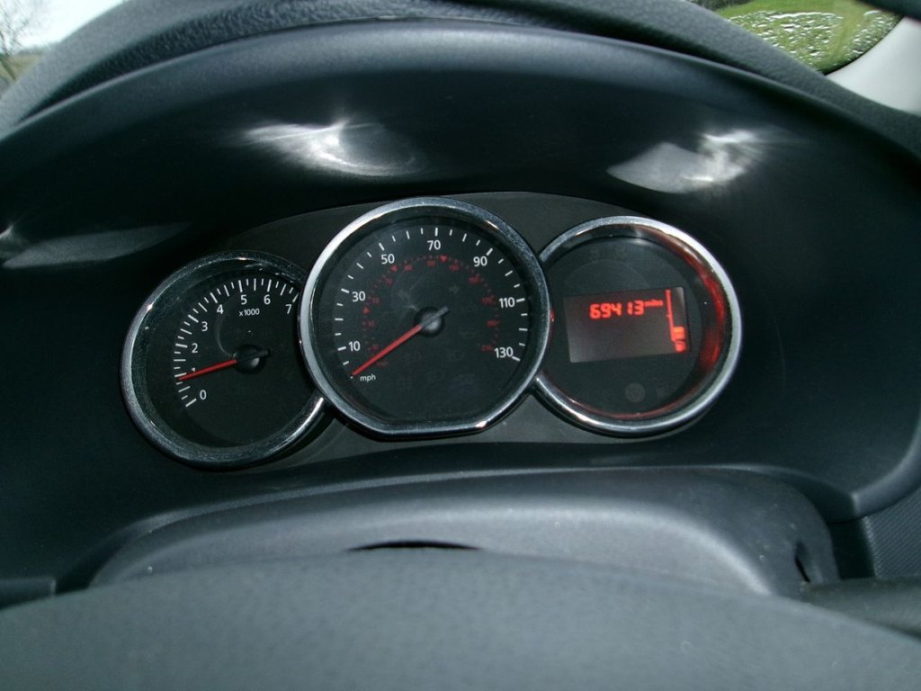 Used Dacia Sandero Stepway 2014 for sale - 76604920: Photo 9