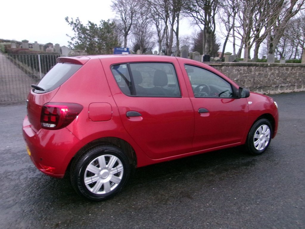 Used Dacia Sandero 2018 for sale - 77288042: Photo 10