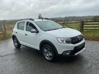 Used Dacia Sandero Stepway 2020 for sale - 76386121: Photo 2